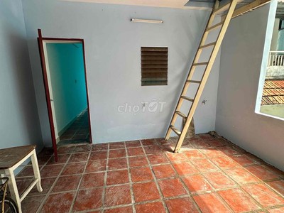 Cho thuê nhà mặt tiền đường Số 3, P.LINH CHIỂU, ĐỐI DIỆN CÔNG VIÊN, 3 TẦNG CÓ 3PN2WC 9