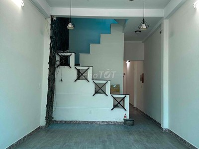Cho thuê nhà mặt tiền đường Số 3, P.LINH CHIỂU, ĐỐI DIỆN CÔNG VIÊN, 3 TẦNG CÓ 3PN2WC 1