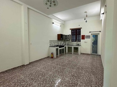 Cho thuê nhà mặt tiền đường Số 3, P.LINH CHIỂU, ĐỐI DIỆN CÔNG VIÊN, 3 TẦNG CÓ 3PN2WC 2