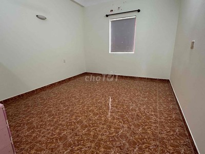 Cho thuê nhà mặt tiền đường Số 3, P.LINH CHIỂU, ĐỐI DIỆN CÔNG VIÊN, 3 TẦNG CÓ 3PN2WC 6