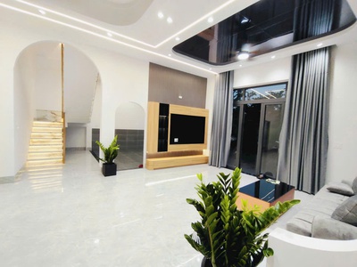 Bán nhanh nhà lầu đúc hiện đại sổ riêng thổ cư 100- KP2 Trảng Dài 2