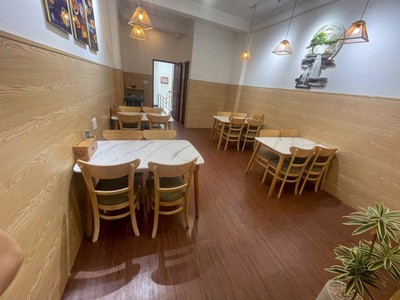 Cho thuê mặt bằng 140 M mặt tiền 61 PHAN HUY ÍCH, P. 15, Q. TÂN BÌNH 3