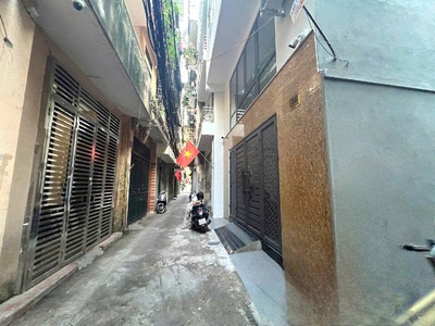 Bán nhà chính chủ 4 tầng ở gần Times city 3