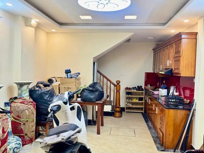 Bán nhà hào nam 30m2. 6 tầng. mặt tiền 3.9m. giá 9.65 tỷ đống đa hà nội 0