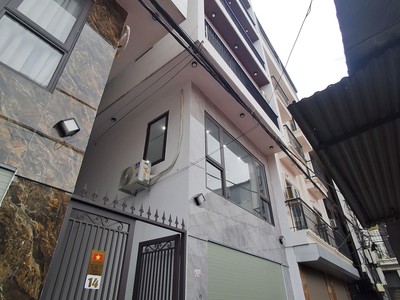 Bán nhà 6 tầng thang máy   đàm quang trung 1