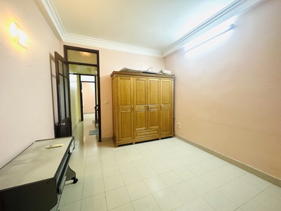 Bán nhà trung tâm phường việt hưng. 52m x 4t oto tránh, khu phân lô quân đội, dân trí, nhỉnh 12 tỷ 2