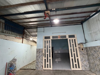 Đất lớn 5.4x18m mặt tiền thạnh lộc, đường 5m, tặng nhà cấp 4 cho thuê 6-8 triệu 0