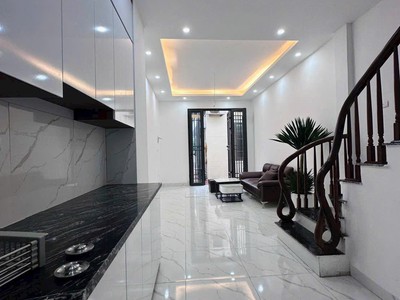 Cơ hội hiếm cho cư dân muón chuyển xuống mặt đất   giá rẻ hơn căn chung cư  -  ngõ nông giáp khu d 2