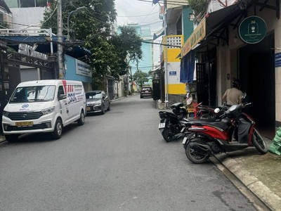 Bán nhà p2 tân bình yên thế 8m - cạnh sân bay 4x27,5 - dt 30tr/tháng 2