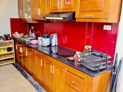 Bán nhà hào nam 30m2. 6 tầng. mặt tiền 3.9m. giá 9.65 tỷ đống đa hà nội 3