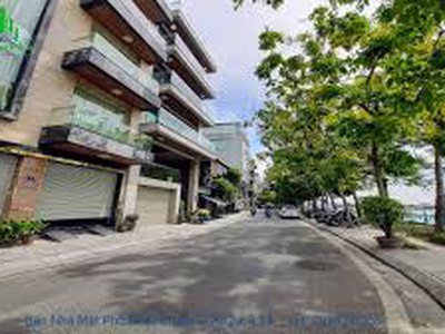 Bán nhà mặt hồ tây phố quảng an, từ hoa quận tây hồ 373m mặt tiền rộng 2