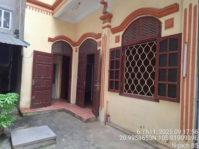 Nhà phố Vương Thừa Vũ-83m 4 tầng 7,8mMT- Ôtô đỗ cổng-Gần Trường,Chợ. Giá 13,5 tỷ 0