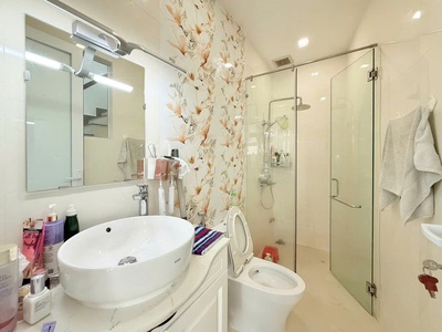 Bán nhà chính chủ - xây 3 năm - nhà còn mới - hoàn công đủ - bùi đình túy - 4 tầng btct - hẻm thông 2