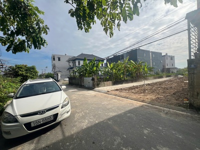 Bán lô góc đất tuyến 2 đường tràng cát, hải an, đường hai ô tô tránh nhau giá chỉ 35tr/m2 1