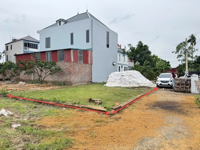 Bán đất quang minh, hà nội. mặt tiền rộng, oto ra vào. gần kcn quang minh, trường cd y dược 2