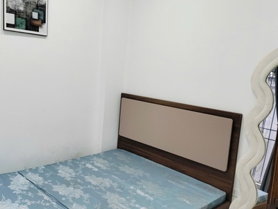 6 tỷ, mua 1 được 2, 2 tỷ kinh doanh, ở 1 cho thuê 1 tại Thượng Đình. LH Khánh 2