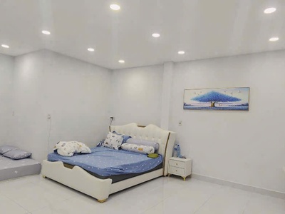 Bán nhà 3 tầng 4PN gần chung cư Hoàng Quân, Vĩnh Hoà, Bắc Nha Trang, 139m2, giá 8 tỷ 340 triệu 2
