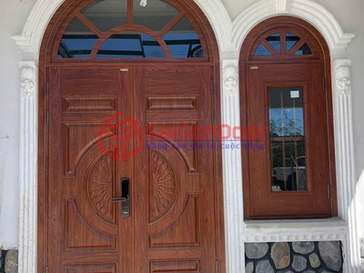 Nhà sang,Cửa đẹp chọn ngay cửa thép vân gỗ 3