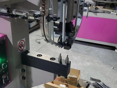 Máy tán đinh rive giải pháp tán đinh nhanh, tiết kiệm nhân công 1