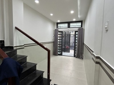 Bán nhà Hoàng Văn Thụ, Út Tịch, Tân Bình, 37m2, 3 tầng, 6.3 tỷ. 2