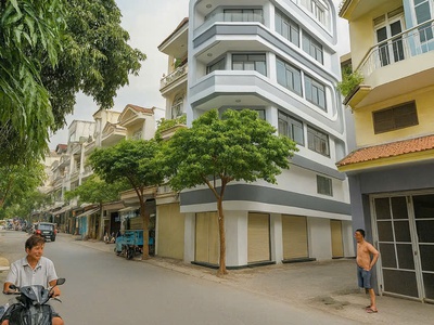 Căn góc 2 mặt tiền đường 15m   p10 tân bình   6 tầng thang máy   nở hậu   sát lạc long quân 1