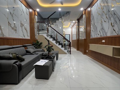 Bán nhà 2 tầng dĩ an,shr đường xe hơi, gần đhqg tphcm 0