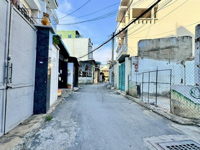 Chủ gửi đất đẹp 3 mặt tiền đường xe hơi thông, bình trưng, q2cũ tp hcm 1