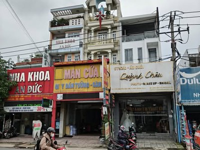 Bán nhà 4 tầng 5x20m giá 10,2 tỷ đường nguyễn ảnh thủ 0