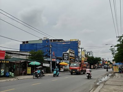 Bán nhà 4 tầng 5x20m giá 10,2 tỷ đường nguyễn ảnh thủ 2