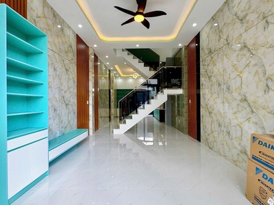 Có căn nhà gác lửng mới xây, giá mềm cho anh/chị nào đang tìm chỗ an cư. 2