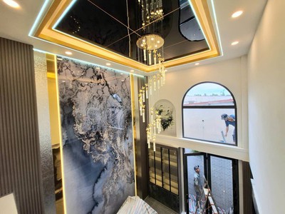 Nhà 5 lầu thạnh lộc 19, đường 7m xe hơi né nhau, khu vip gần gò vấp 3