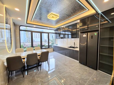 Nhà 5 lầu thạnh lộc 19, đường 7m xe hơi né nhau, khu vip gần gò vấp 2