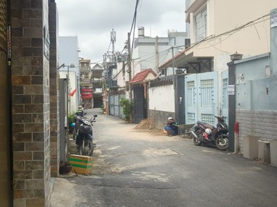 Bán nhà đường 168, phước long a, q.9. tp hcm. dt 85m2, 3 tầng, sh, giá 6.6 tỷ. 4