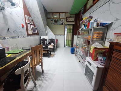 Bán gấp nhà 2 tầng 54m  trường thọ   gần metro, hẻm ô tô, giá chỉ 4 tỷ hơn, hiếm trong khu trung tâm 2