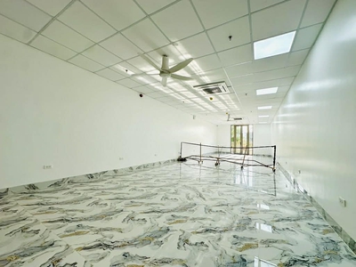 Bán nhà mặt phố cổ linh, vỉa hè rộng, view vườn hoa, 2 xe container tránh nhau, kinh doanh văn phòng 3