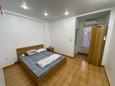 Cho thuê nhà khu phân lô Văn Cao, DT: 58m2, 4 p.ngủ. 6