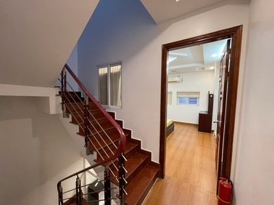 Cho thuê nhà khu phân lô Văn Cao, DT: 58m2, 4 p.ngủ. 7