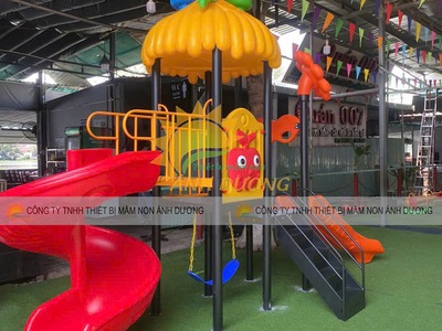 Cầu trượt liên hoàn giá rẻ, tặng bập bênh , cầu trượt hồ bơi 3