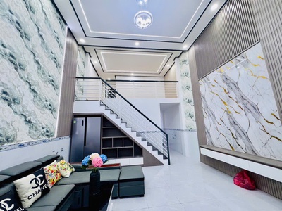 Nhà ngay ngã tư ga, qua gò vấp gần, ngang 5m rộng đẹp, giá yêu thương 0