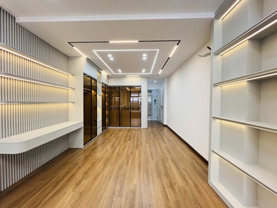 Bán nhà ngõ 19 kim đồng, hoàng mai, 55/60 m2 , 7 tầng tm, giá 23,9 tỷ, 2