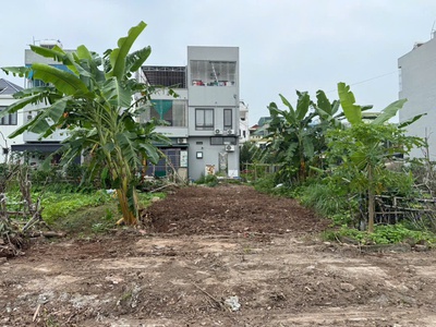 Cần bán lô đất giá tốt tại trung tâm lê hồng phong - nhánh đường võ văn tần - hà nam 0