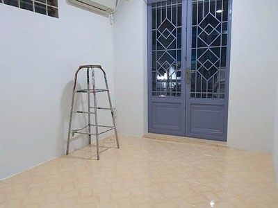 Chính chủ  cho  thuê nhà nguyên căn  mới 1 lửng,1 lầu,sạch sẽ, thoáng mát. 3