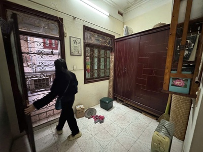 Phố hào nam - dân xây - trung tâm đống đa - 31m2 4 tầng mặt tiền 3.5m giá 8.1 tỷ 2