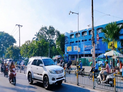 Nhà hẻm ô tô cách mạng tháng tám - quận tân bình - 80 m2 vuông vức - 7.5 tỷ 0