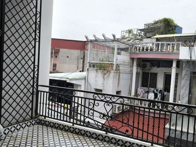 Bán nhà đẹp mặt đường Nguyễn Hữu Tuệ phố Cấm 7