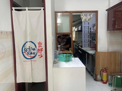 Cho thuê mặt bằng 140 M  mặt tiền 61 Phan Huy Ích, P.15, Tân Bình 2