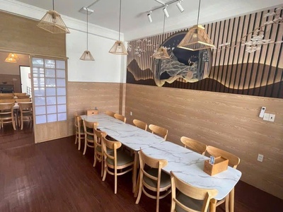 Cho thuê mặt bằng 140 M  mặt tiền 61 Phan Huy Ích, P.15, Tân Bình 4