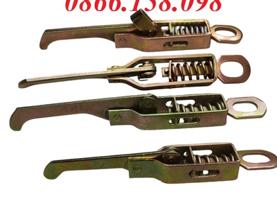 Tại sao nên chọn móc khóa tôm chịu lực cho thùng xe tải 1