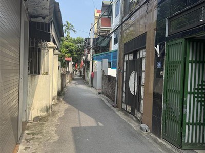 bán 50m đất tặng nhà 5 tầng tại cổ bi, gia lâm giá nhỉnh 7 tỷ. ô tô vào nhà. 0