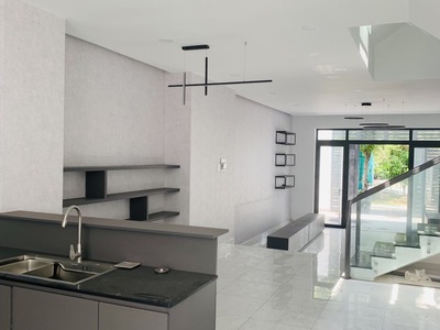 Nhà mặt tiền trịnh quang nghị quận 8 ngang 5m 4 tầng hoàn công đủ nhà mới 8,5 tỷ 1